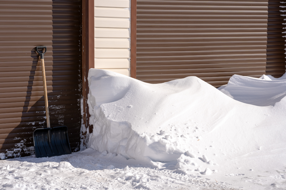 Winter Garage Door Safety: Preventing Accidents and Injuries - giel-garage -doors